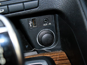 2012xDrive 28i A п؅^(q)