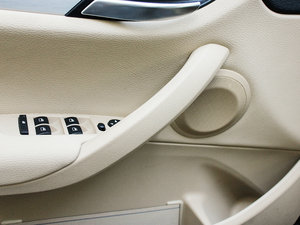 2012sDrive 20i I(lng)Ȱ g