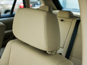 2012sDrive 20i IȰ g