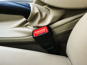 2012sDrive 20i IȰ g