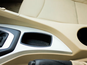 2012sDrive 20i IȰ g