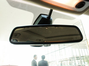 2012sDrive 20i I(lng)Ȱ g