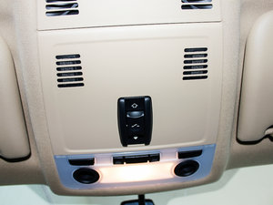 2012sDrive 20i I(lng)Ȱ g