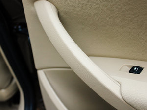 2012sDrive 20i IȰ g