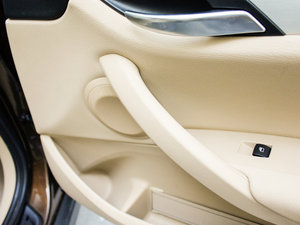 2012sDrive 20i IȰ g