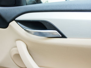 2012sDrive 20i IȰ g