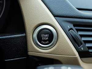 2012sDrive 20i IȰ п؅^