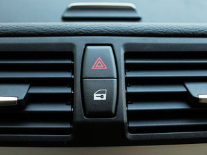 2012sDrive 20i IȰ п؅^