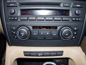 2012sDrive 20i IȰ п؅^