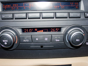 2012sDrive 20i IȰ п؅^