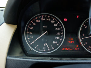 2012sDrive 20i IȰ п؅^(q)