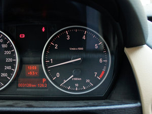 2012sDrive 20i IȰ п؅^(q)