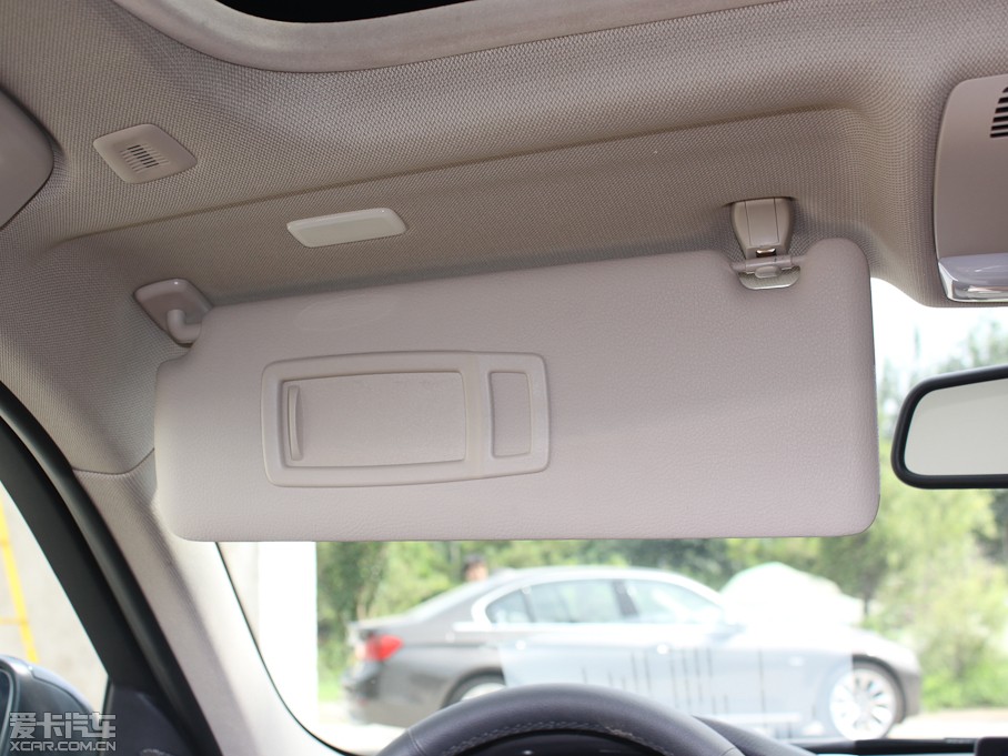 2013R3ϵ 328Li L(fng)а