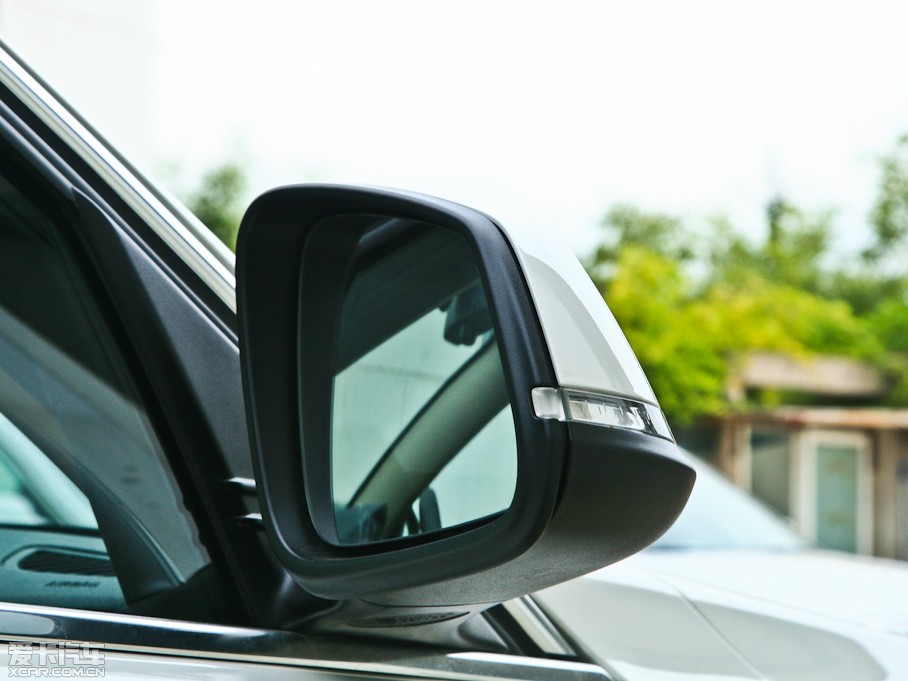 2013R3ϵ 320Li rа