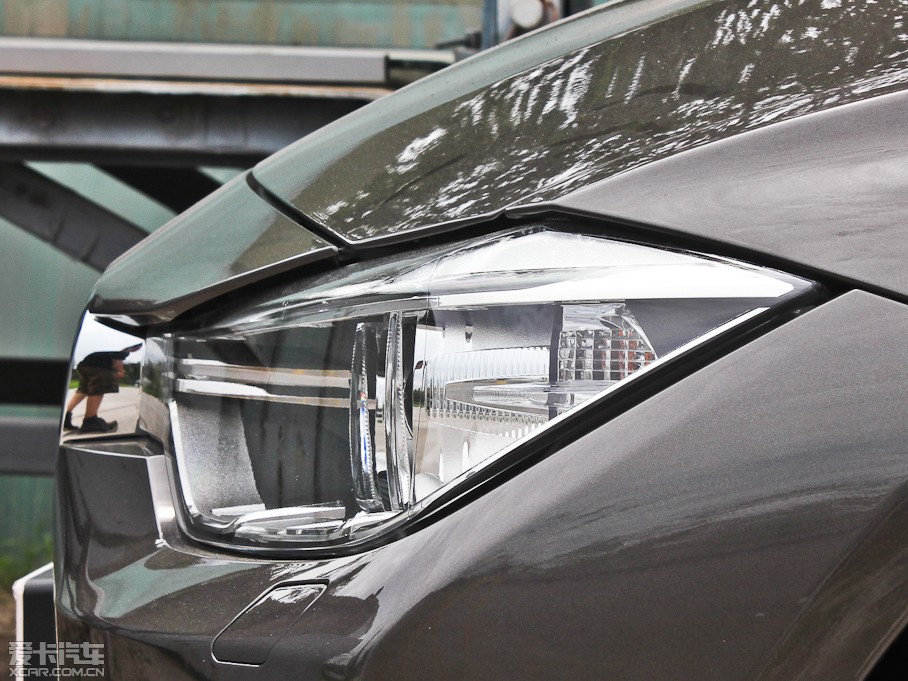 2013��R3ϵ 335Li �L(f��ng)�а�