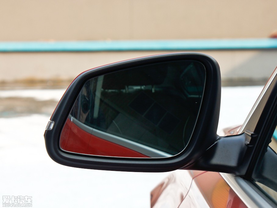 2013��R3ϵ 320Li �L(f��ng)�а�