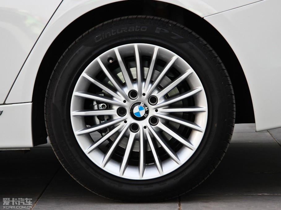 2013��R3ϵ 328Li ���A��