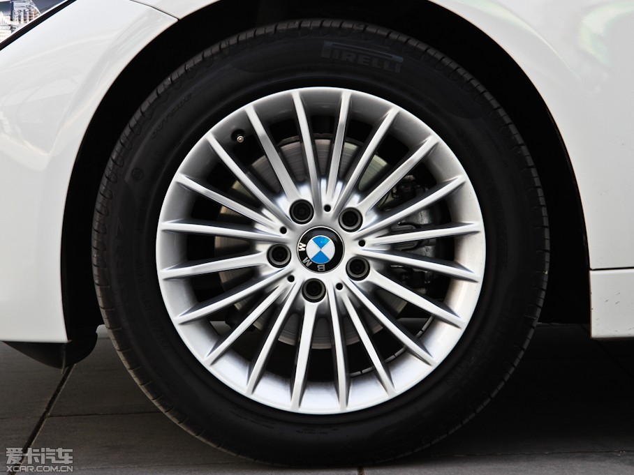 2013��R3ϵ 328Li ���A��