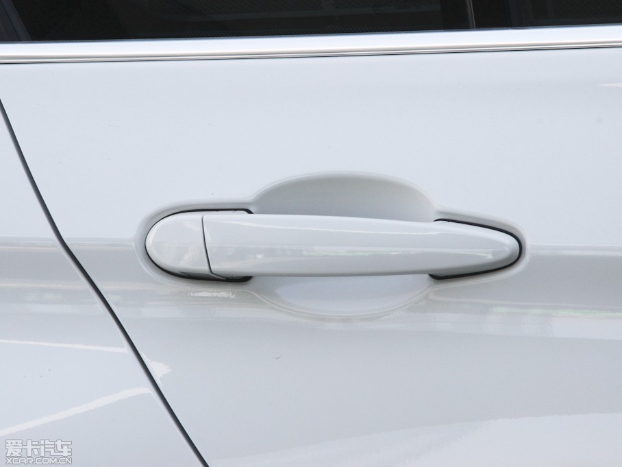 2013��R3ϵ 328Li ���A��