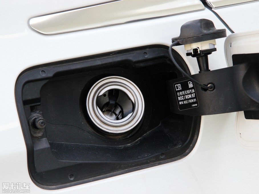 2013��R3ϵ 328Li ���A��