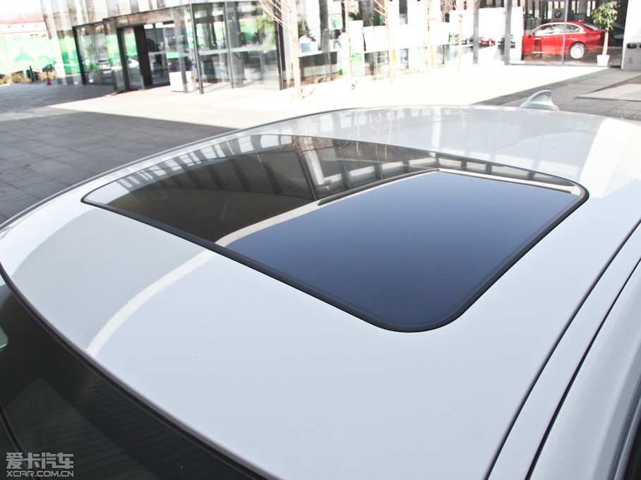 2013��R3ϵ 328Li ���A��