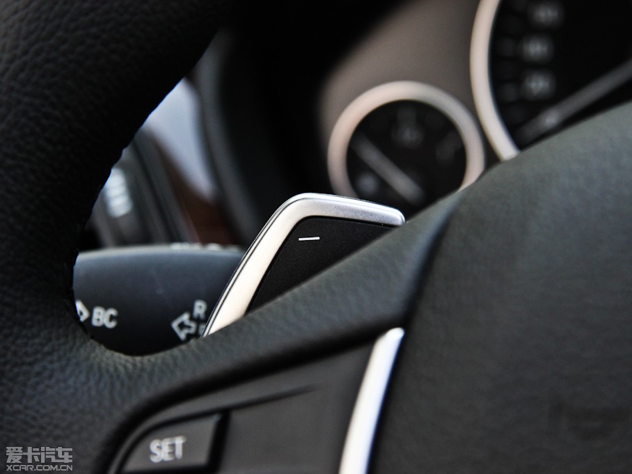 2013��R3ϵ 328Li ���A��