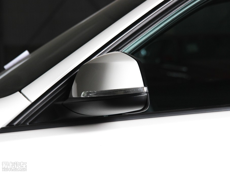 2013��R3ϵ 320i �r�а�