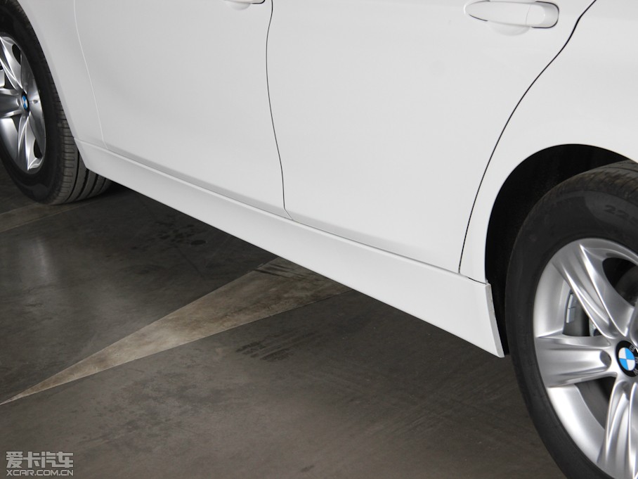 2013��R3ϵ 320i �r(sh��)�а�