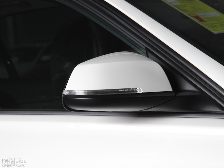 2013��R3ϵ 320i �r�а�