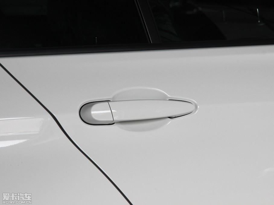 2013��R3ϵ 320i �r�а�