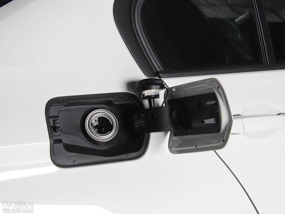 2013��R3ϵ 320i �r�а�