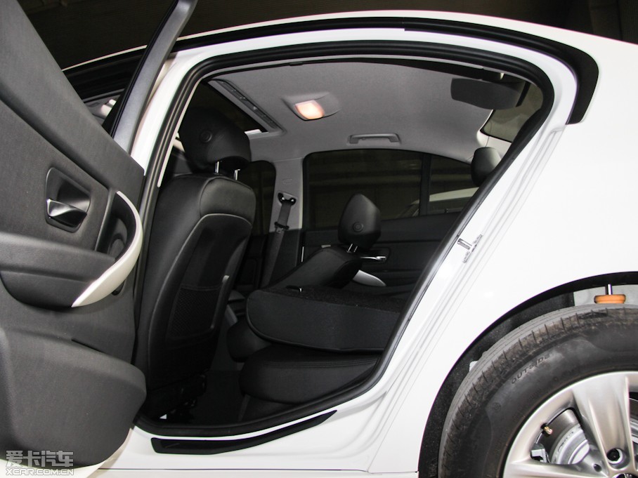 2013R3ϵ 320i r(sh)а