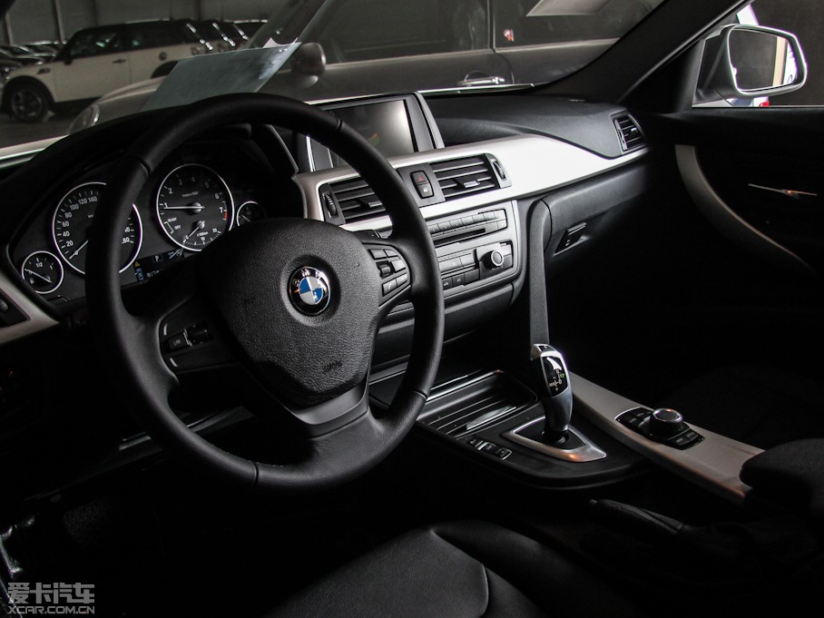 2013��R3ϵ 320i �r�а�