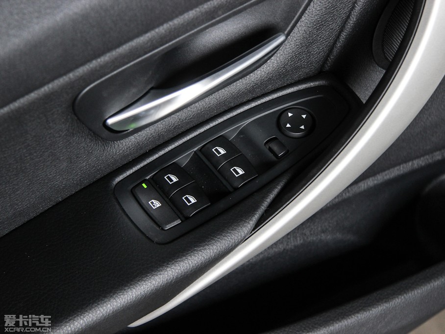 2013��R3ϵ 320i �r�а�