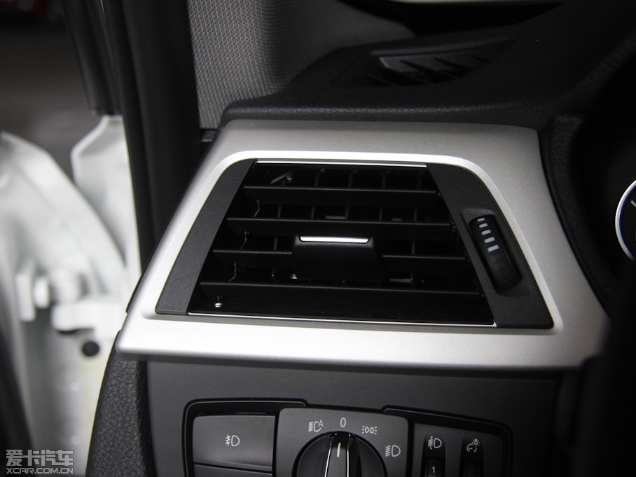 2013��R3ϵ 320i �r�а�