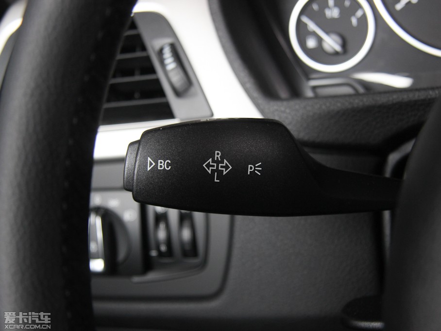 2013��R3ϵ 320i �r�а�