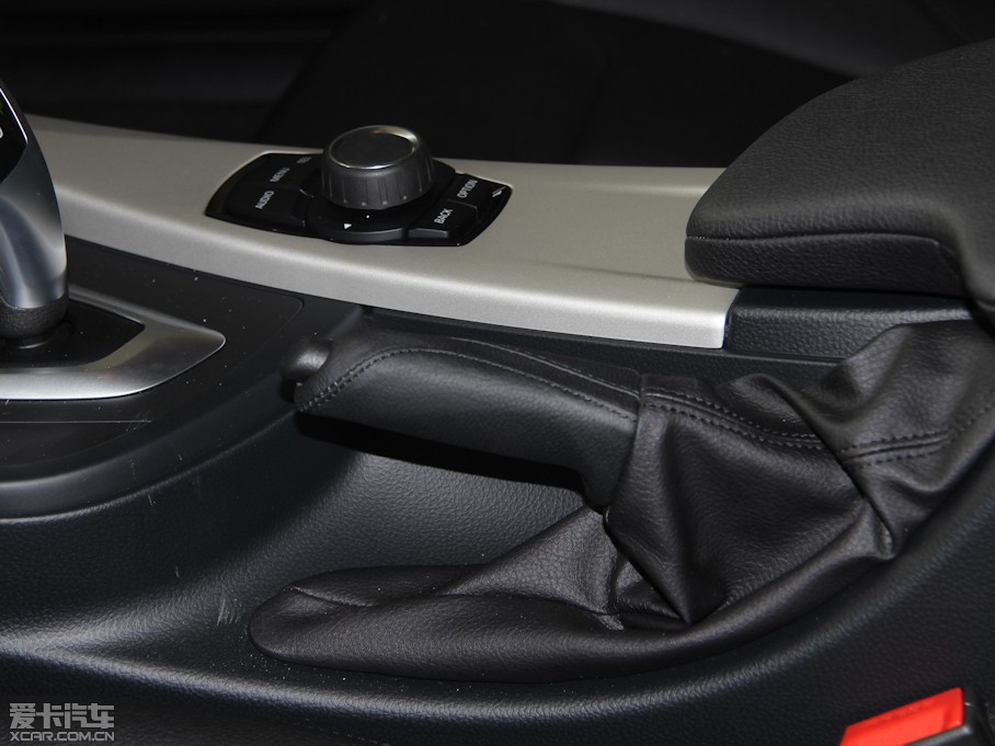 2013��R3ϵ 320i �r�а�