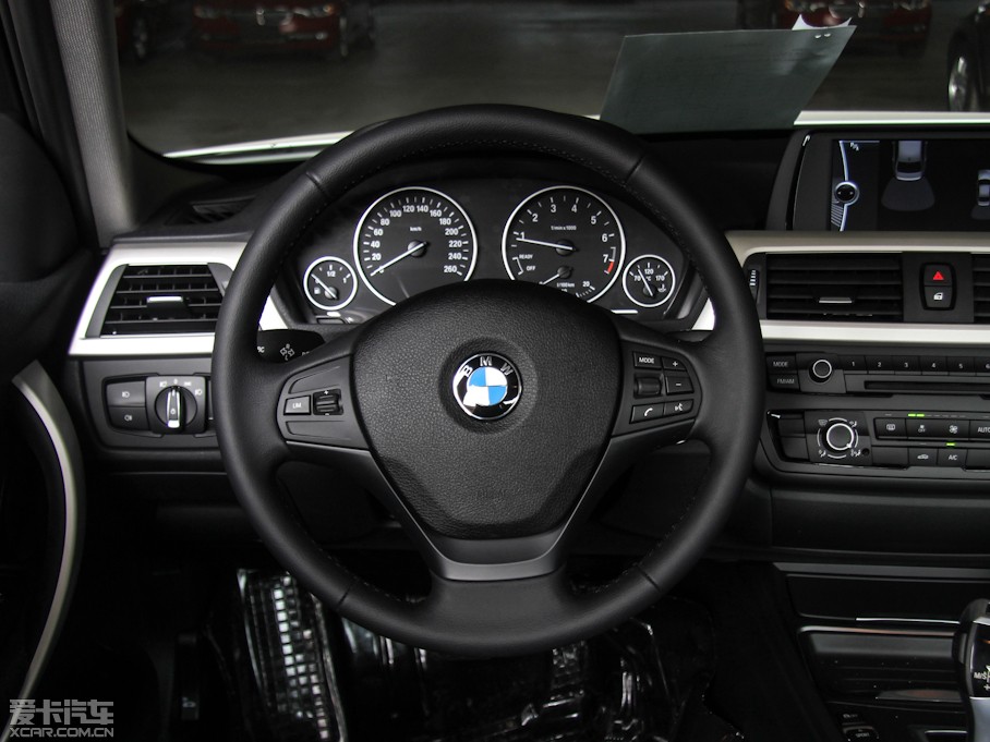 2013��R3ϵ 320i �r�а�