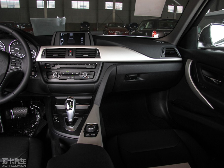 2013��R3ϵ 320i �r�а�