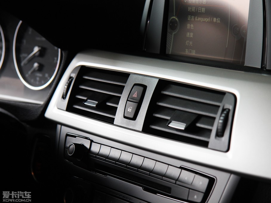 2013��R3ϵ 320i �r�а�