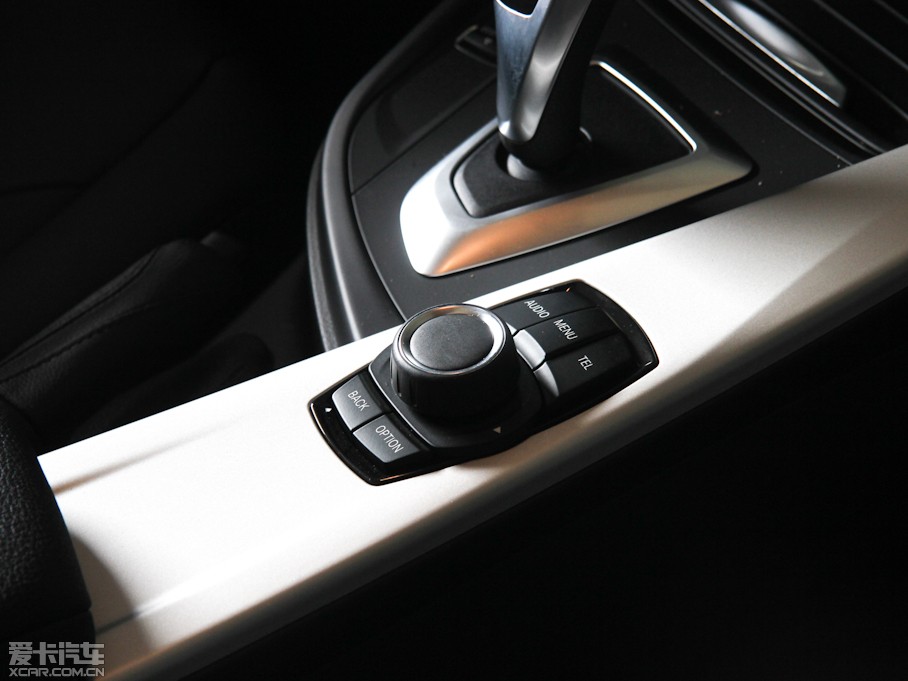 2013��R3ϵ 320i �r�а�