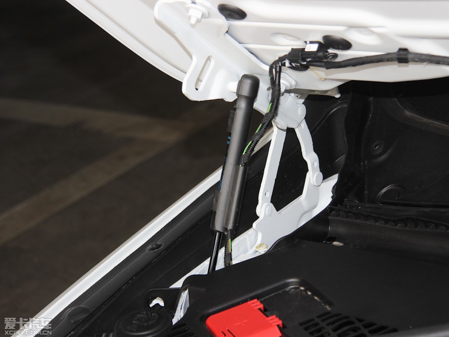 2013��R3ϵ 320i �r�а�