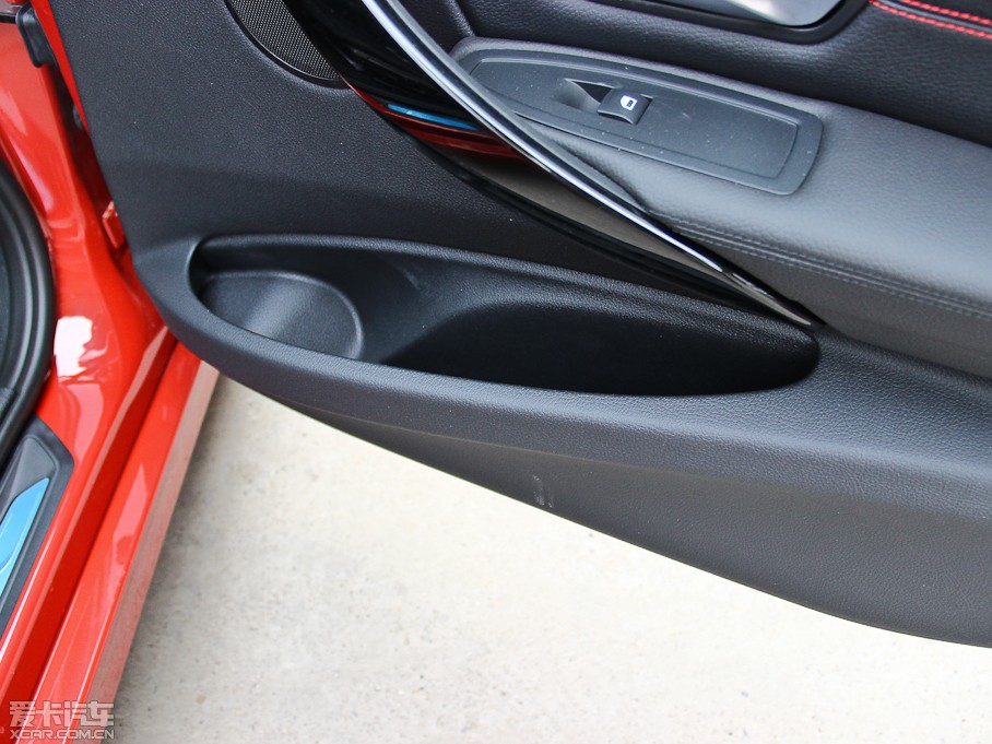 2013R3ϵ 320i \OӋb