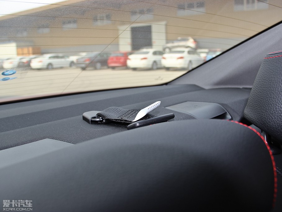 2013R3ϵ 320i \OӋb