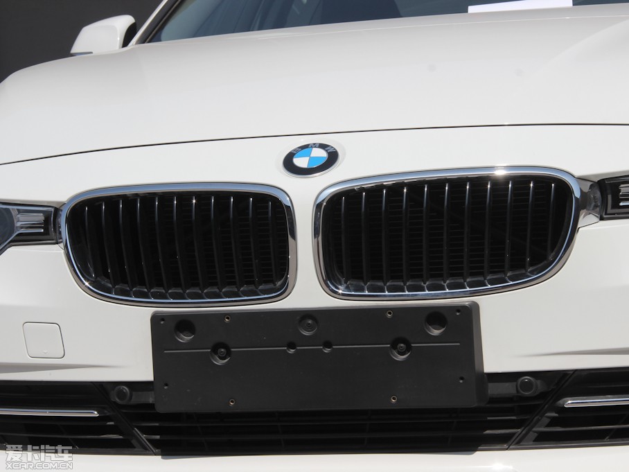 2013��R3ϵ �Ŀ� 328Li ���A�OӋ���b