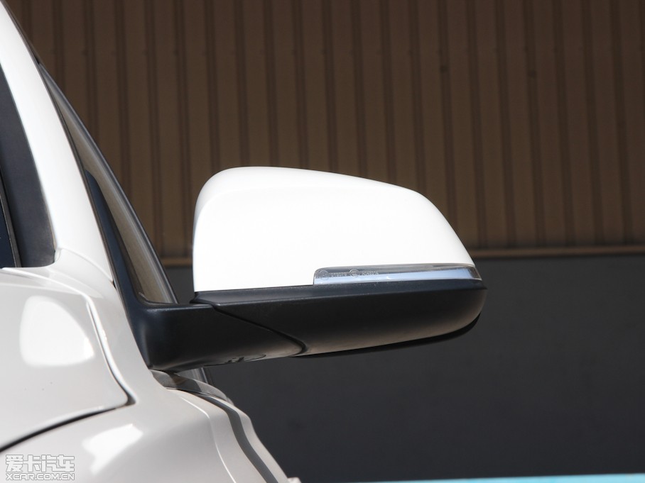 2013��R3ϵ �Ŀ� 328Li ���A�OӋ���b