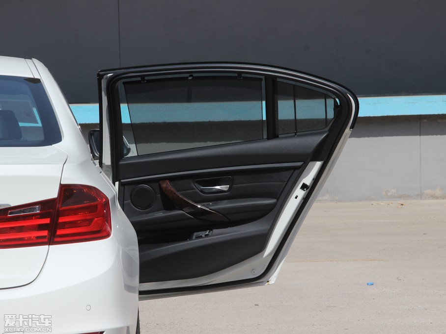 2013��R3ϵ �Ŀ� 328Li ���A�OӋ���b