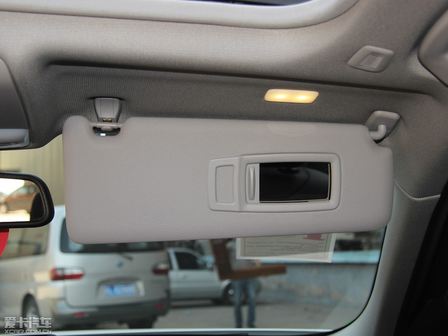 2013��R3ϵ �Ŀ� 328Li ���A�OӋ���b