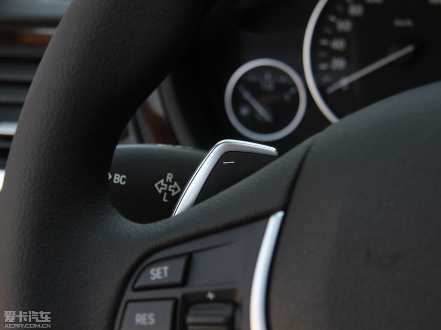 2013R3ϵ Ŀ 328Li AOӋb