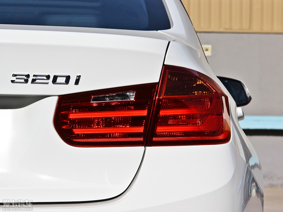 2013R3ϵ 320i Mȡ